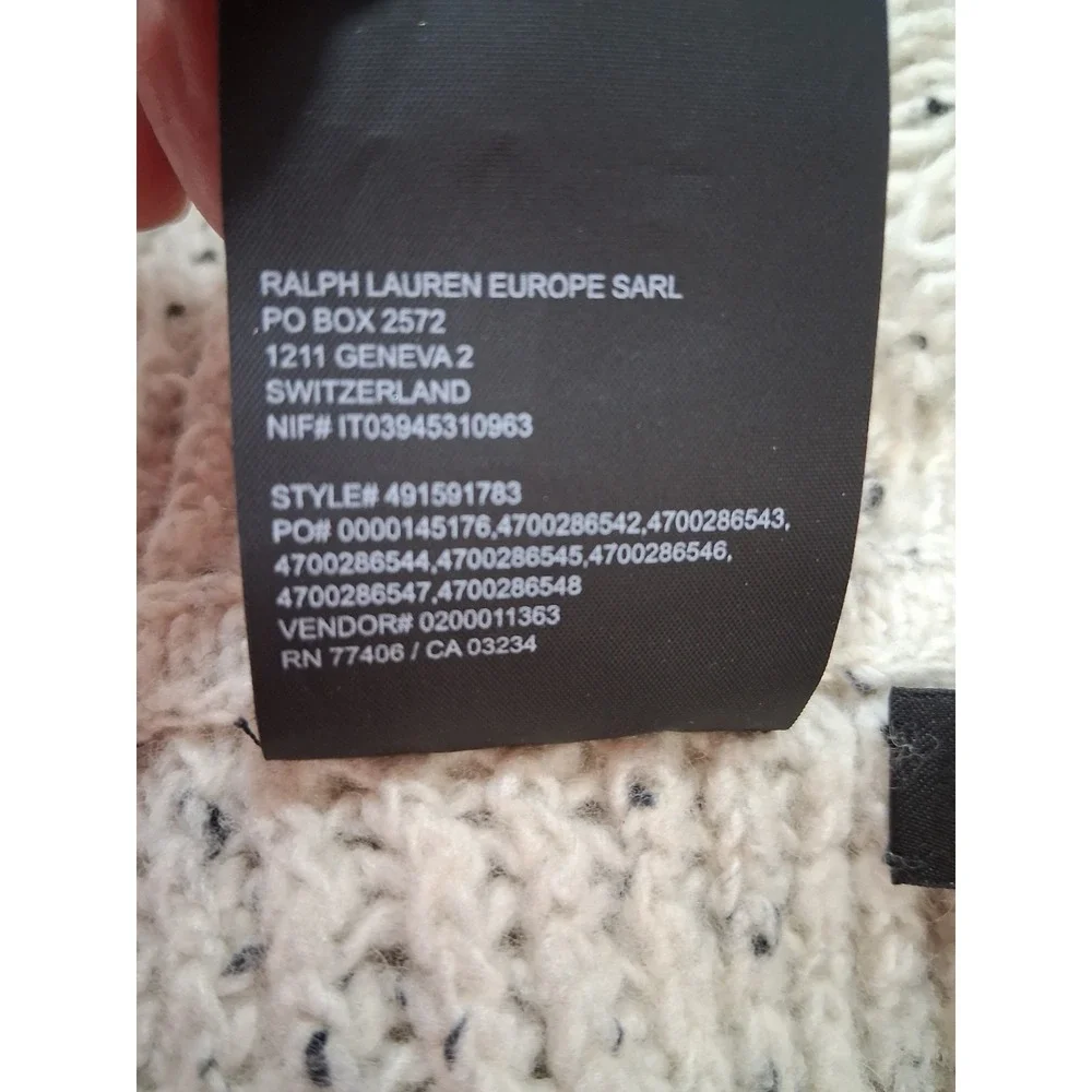 Club‎ Monaco Italian Yarn Infinity Scarf Wool Blend Chunky Fringed